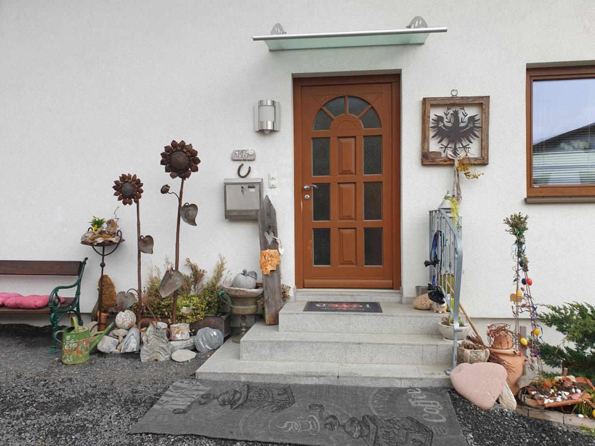 Hofstaetter Ferienwohnung Fliess Bagian luar foto