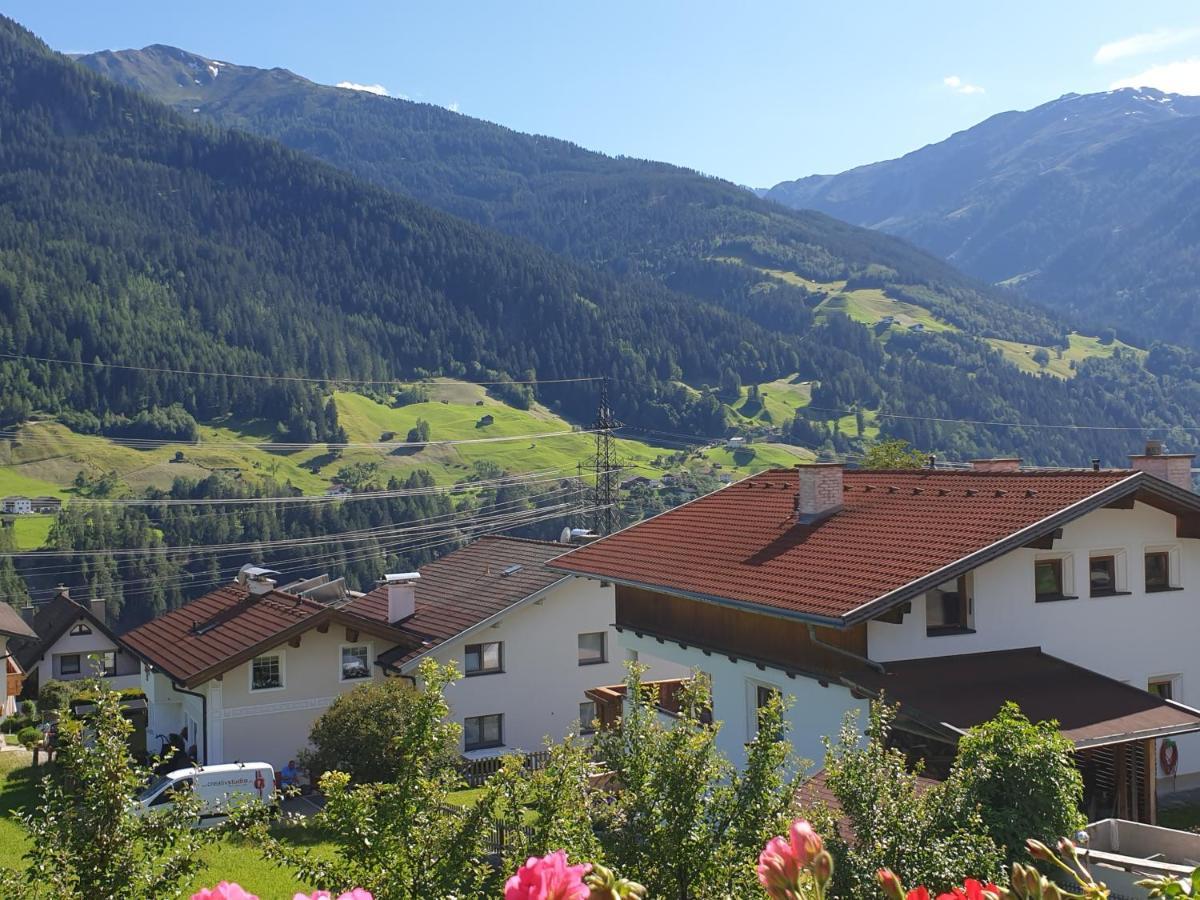 Hofstaetter Ferienwohnung Fliess Bagian luar foto